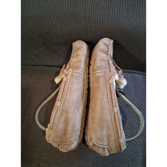 Ugg Dakota Slippers Slip On Casual Moccasin Size 10 Brown - Picture 6 of 8